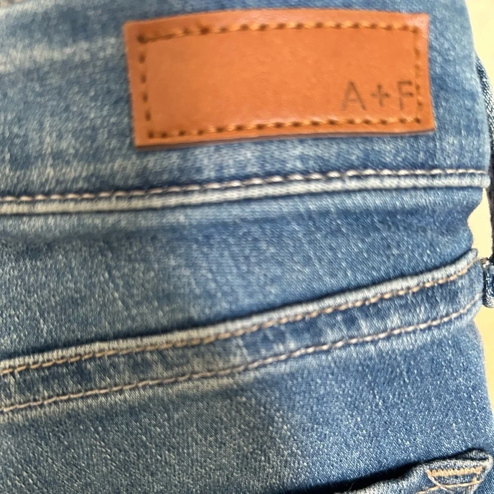 SOLD🎉Abercrombie & Fitch Harper Super Skinny Jeans - Picture 4 of 4
